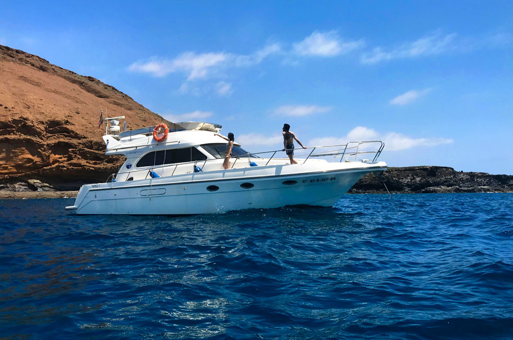 Barco yate para una experiencia de un crucero vida a bordo en Tenerife Sur Las Galletas y La Gomera